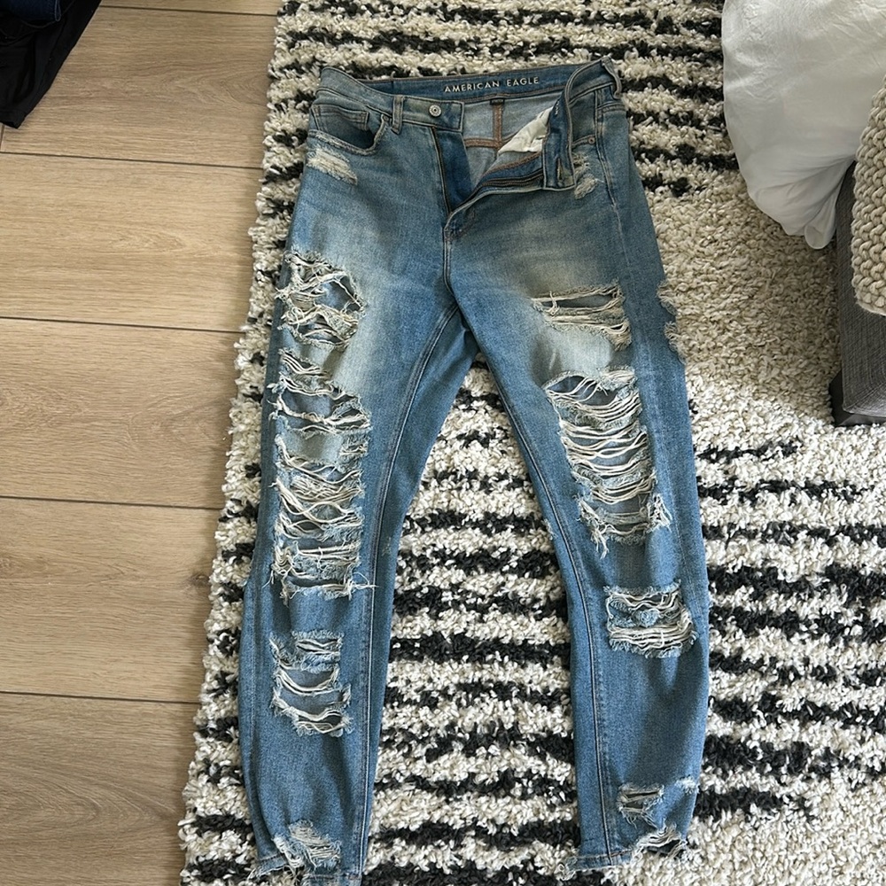 American Eagle Size 6 Mom Jeans